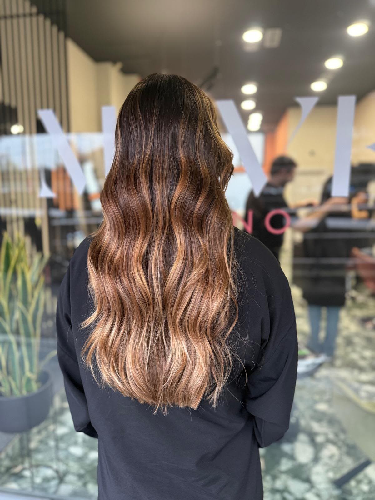 Balayage castano — Mave Milano